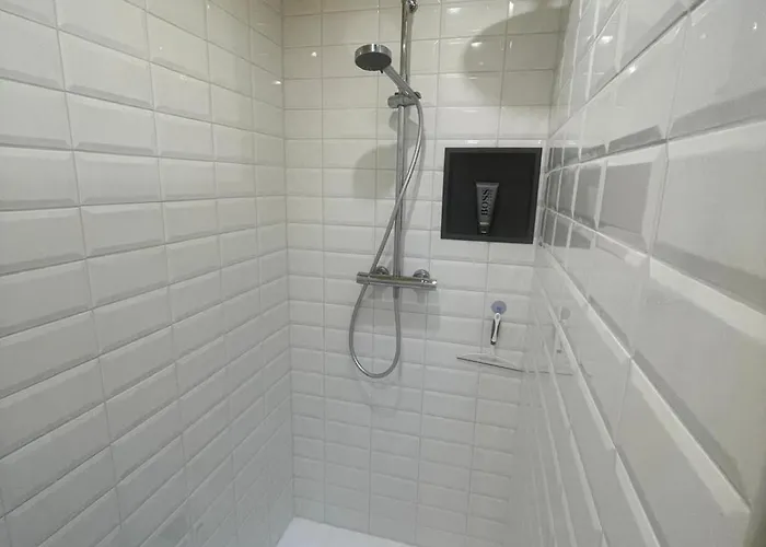 Nyaraló Cute Little House - Classe 3 Etoiles - 200 M Gare - Parking Prive Rouen